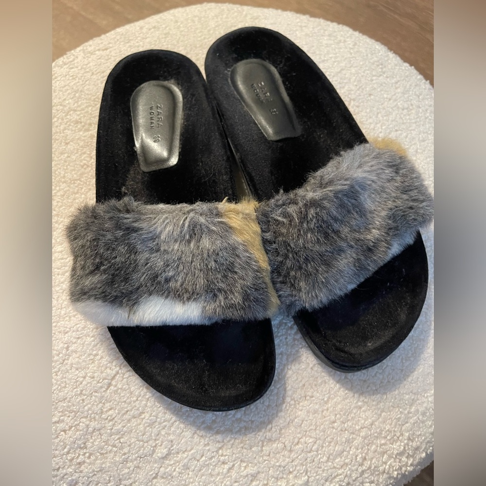 Zara Faux Fur slides